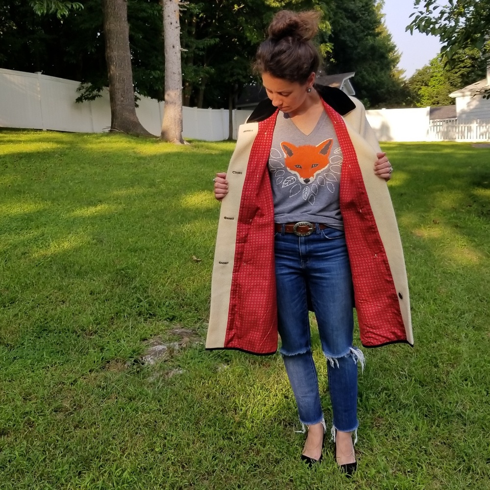 Vintage - Beautiful Wool Poncho - Picture 2 of 8